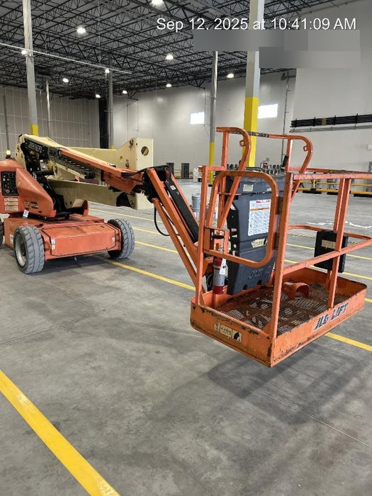 2019 JLG E450AJ