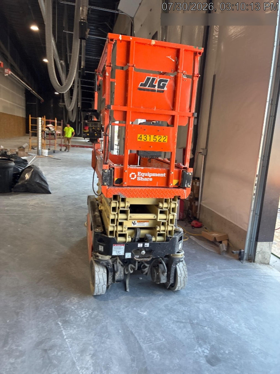 2024 JLG ES1932