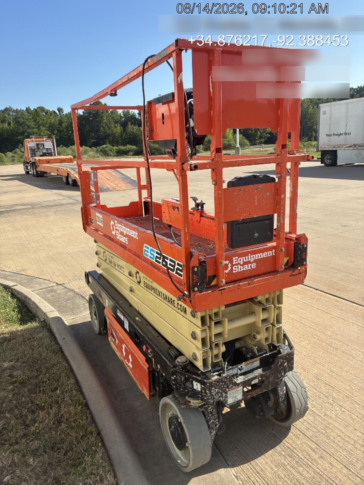 2022 JLG ES2632