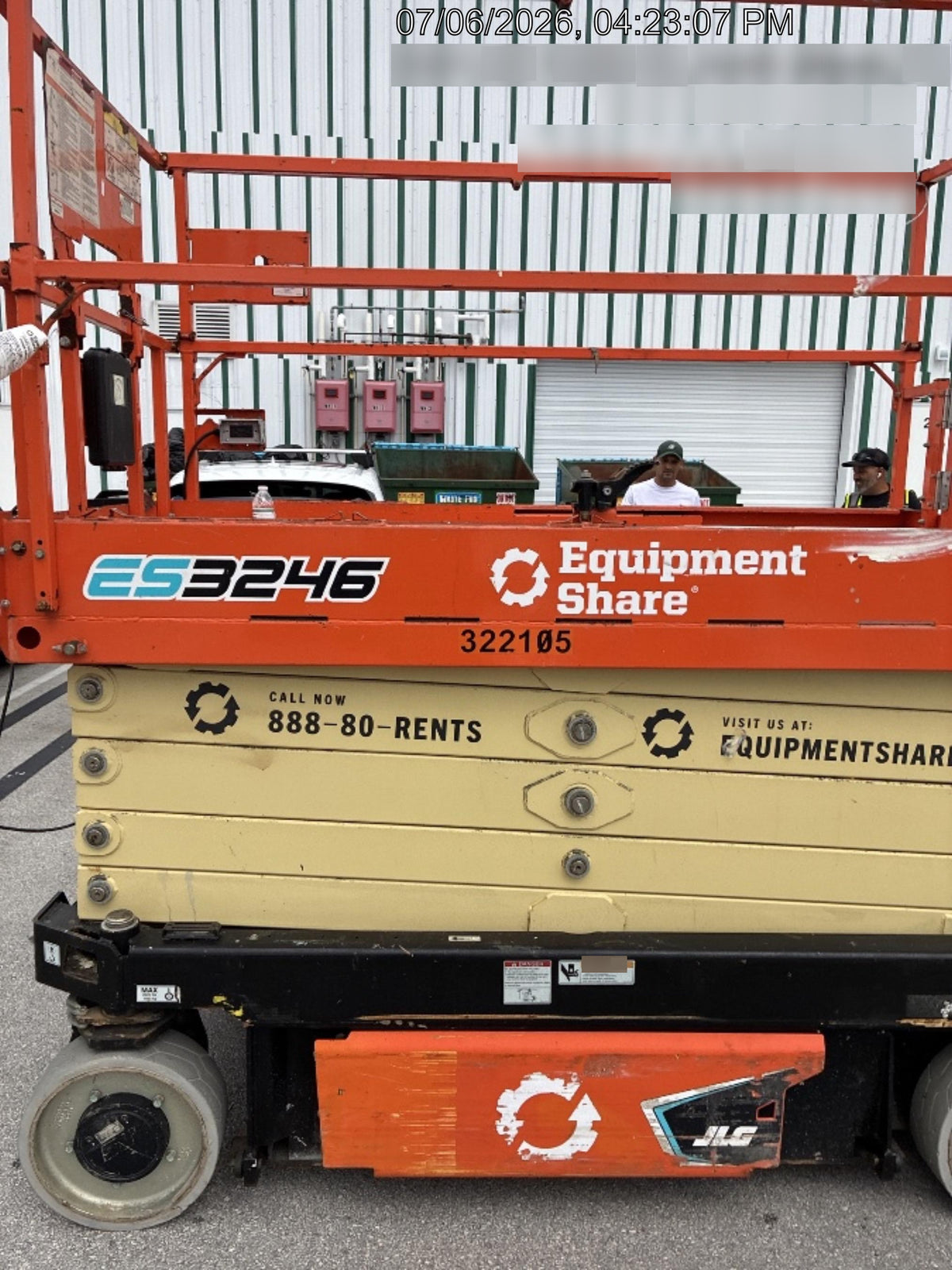 2023 JLG ES3246