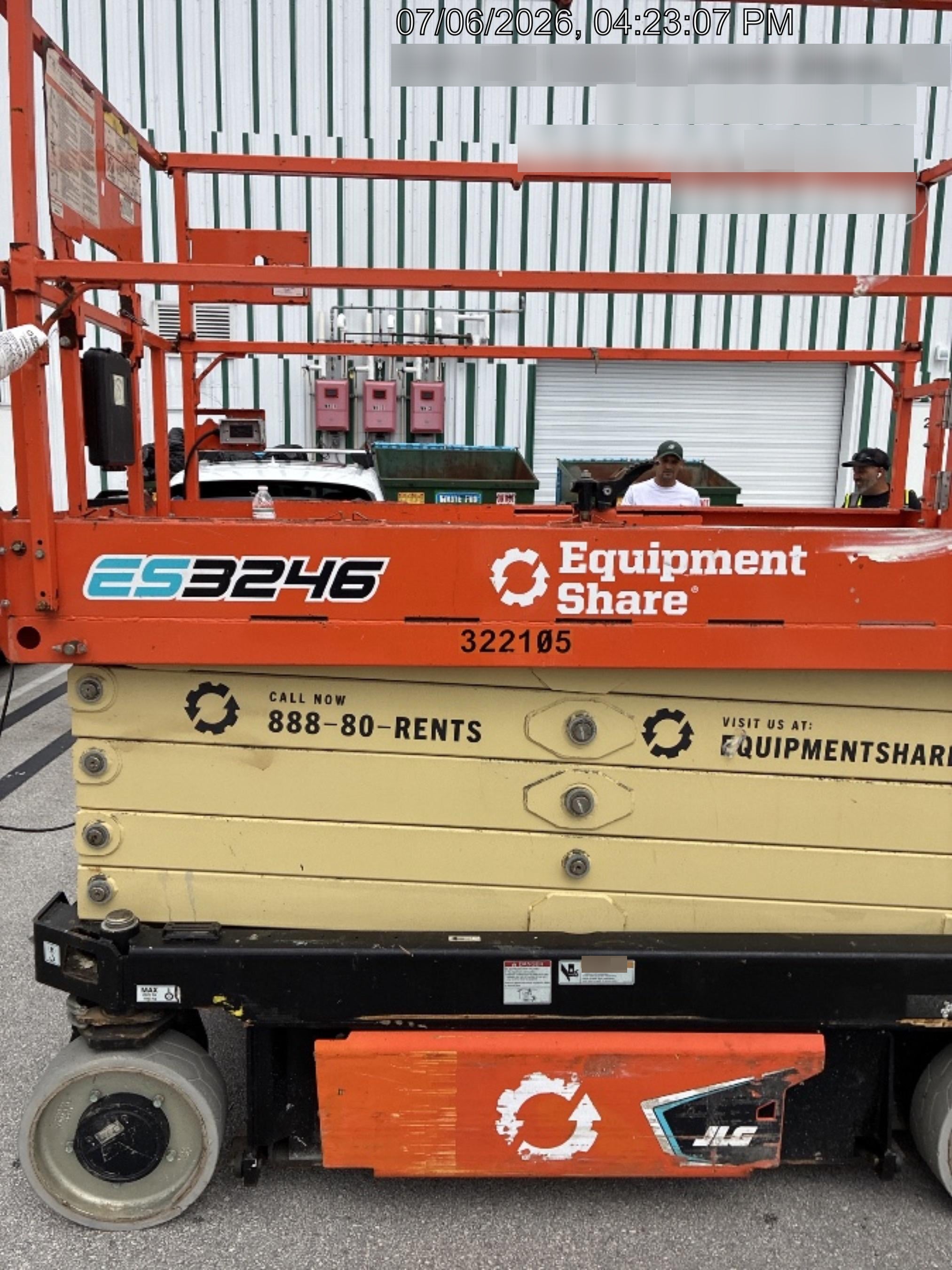 2023 JLG ES3246
