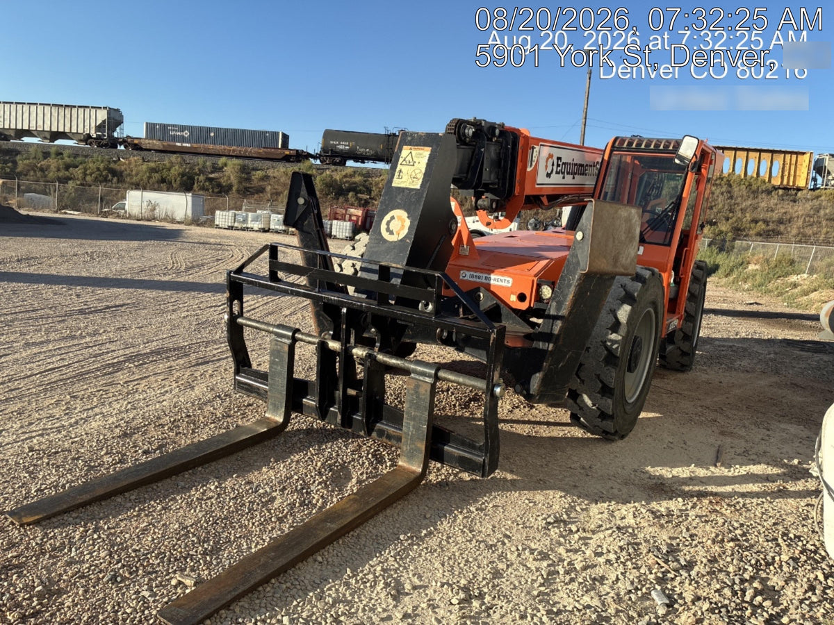2020 Skytrak 10054 Cab/Heat/Air, Solid Tires, Work Lights, Beacon, Aux Hydraulics, Back up Alarm, Lifting Eye, ES Decals