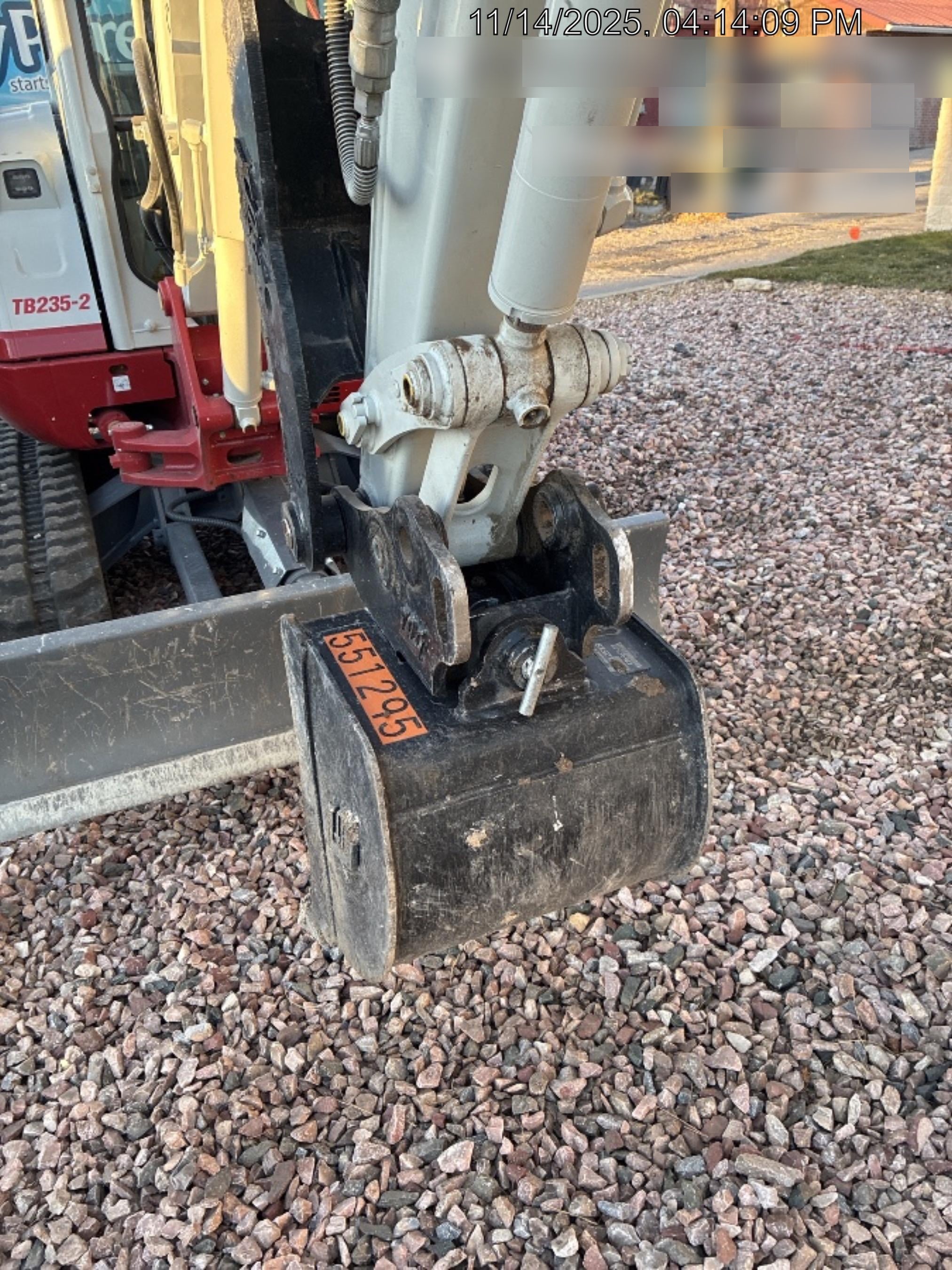 2025 TAKEUCHI 18" HD Bucket - Takeuchi