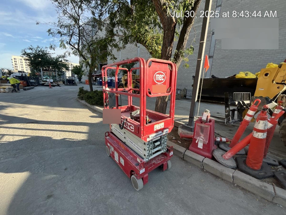 2020 MEC 1330SE Solid NM Tires, Steel Swing out Doors, LCS, Beacon, 900W Invertor