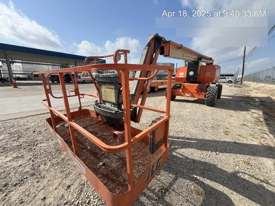 2021 JLG 800AJ
