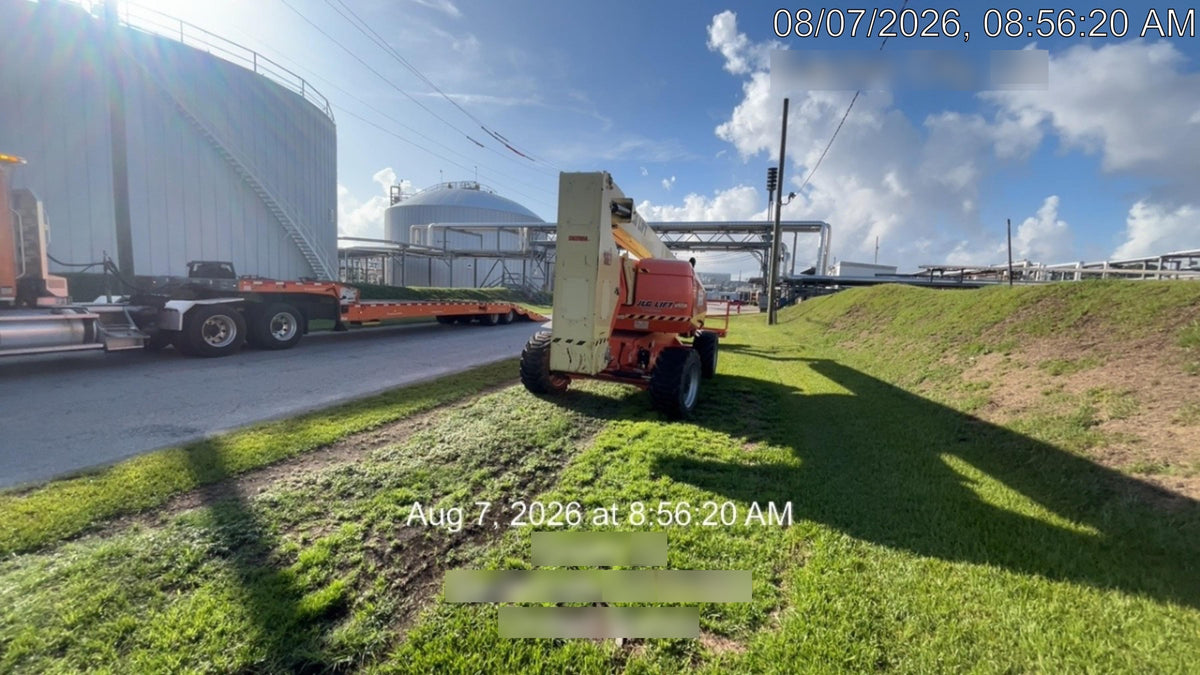 2023 JLG 800AJ