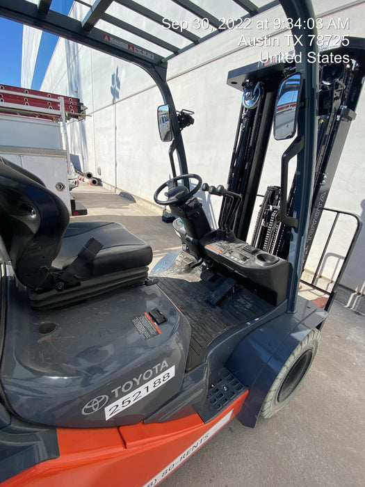 2022 TOYOTA 50-8FGU25