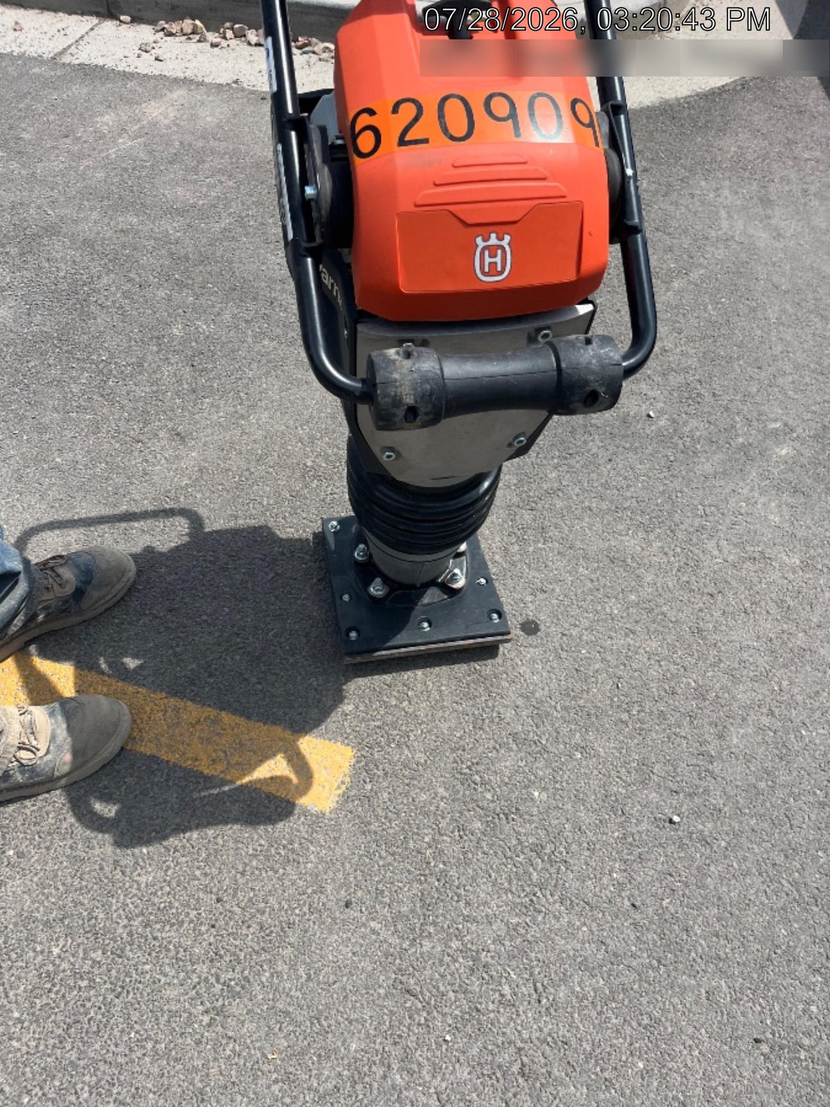 2025 HUSQVARNA LT6005