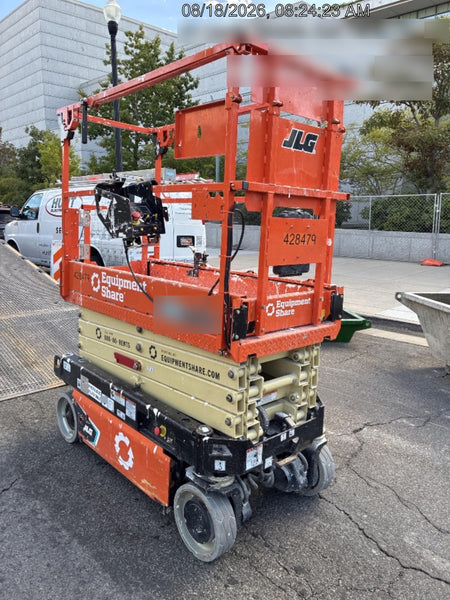 2024 JLG ES1932