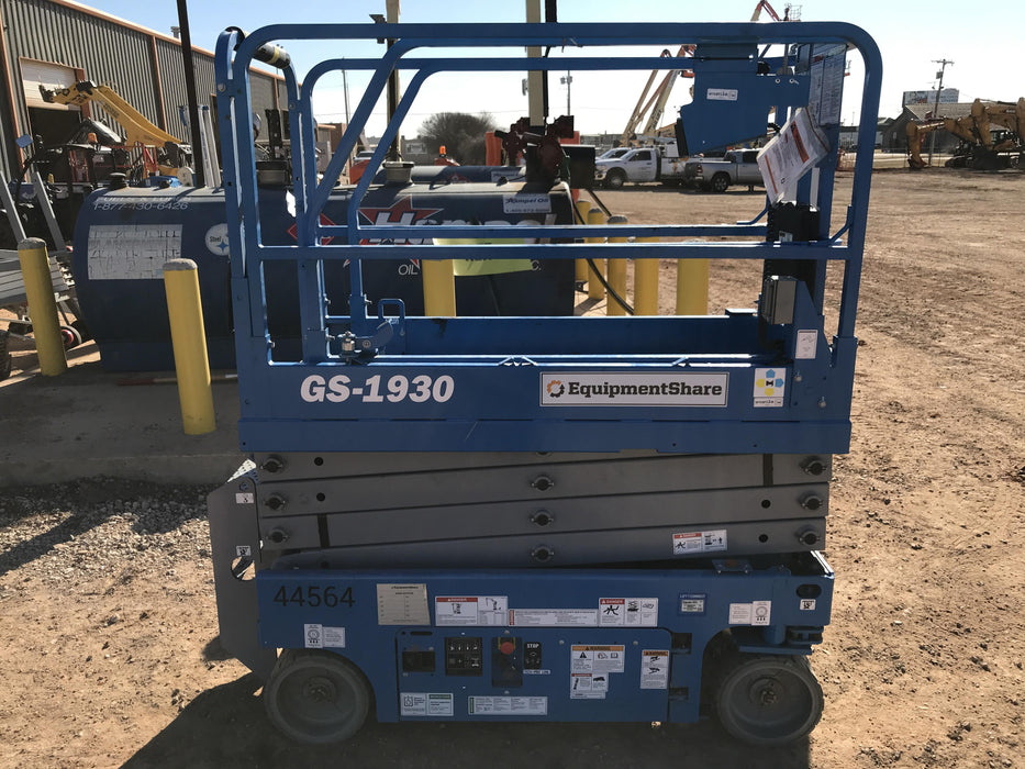 2019 Genie GS-1930 Fixed rails with chain Entry