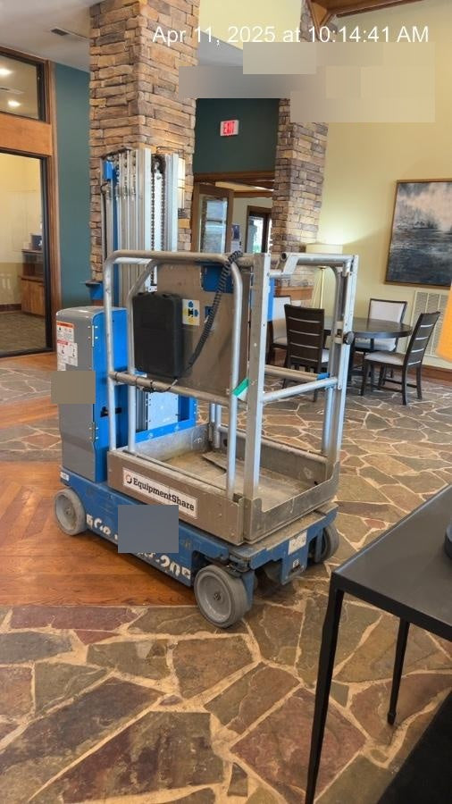 2018 GENIE GR-20
