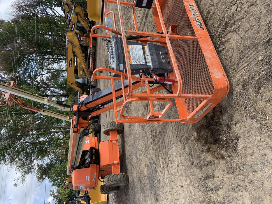 2019 JLG 660SJ