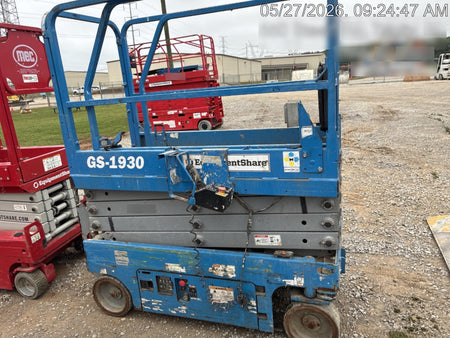 2019 Genie GS-1930 Fixed rails with chain Entry