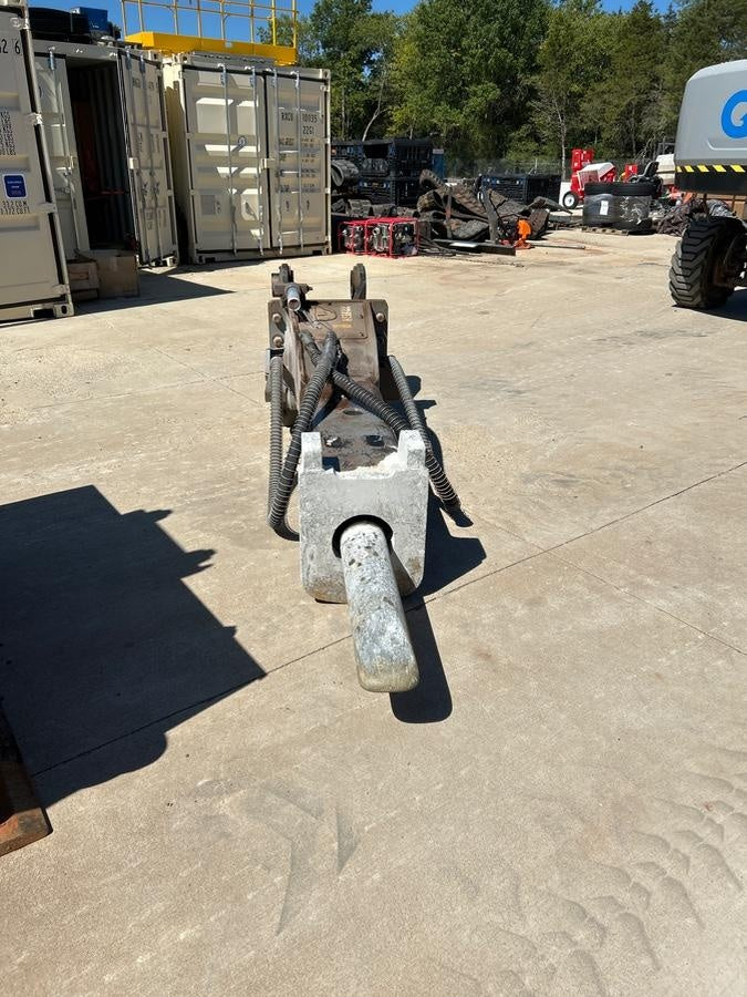 2023 EPIROC EC155T