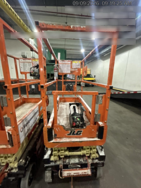 2021 JLG ES1330L