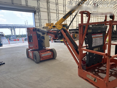 2019 JLG E300AJP