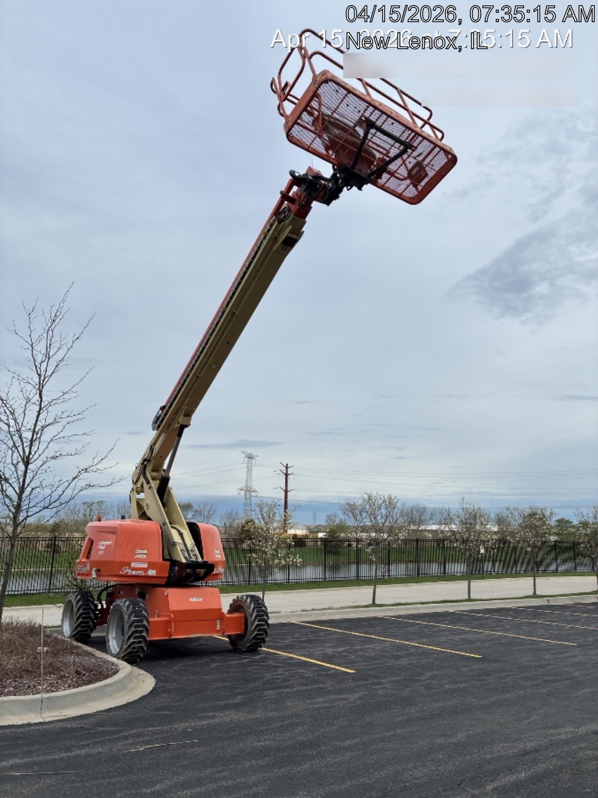 2022 JLG 600S
