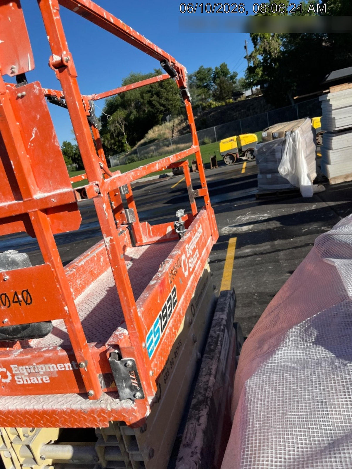 2022 JLG ES1932