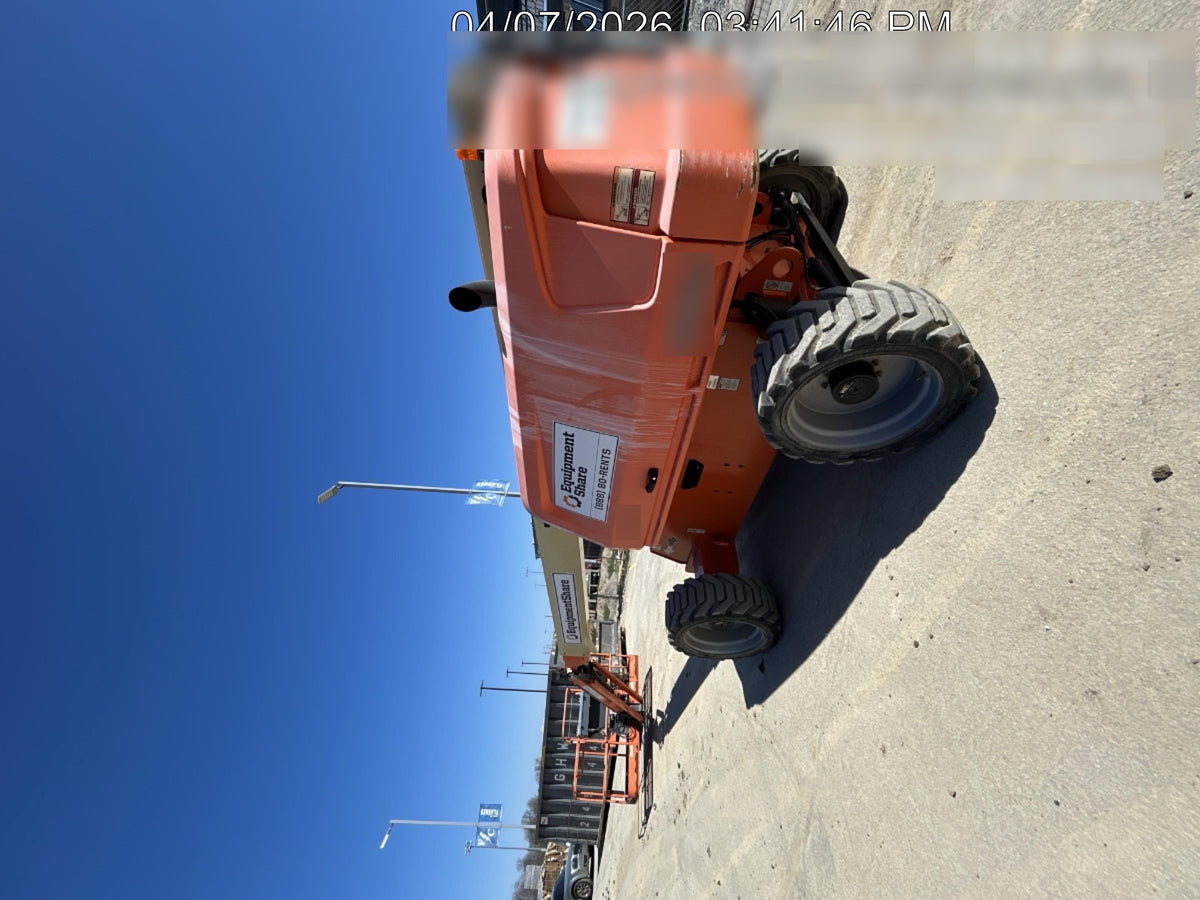 2019 JLG 660SJ