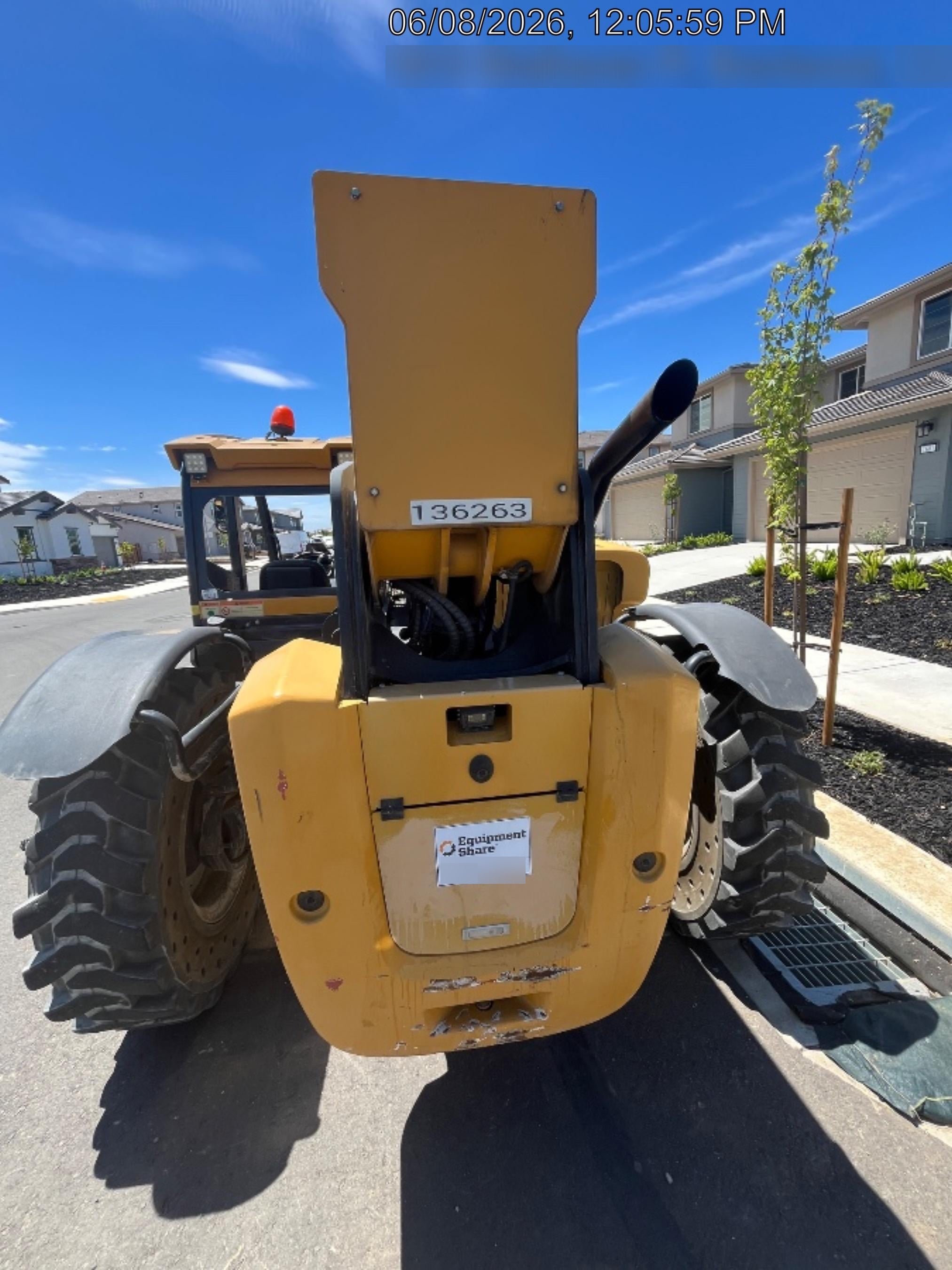 2021 SANY STH1056