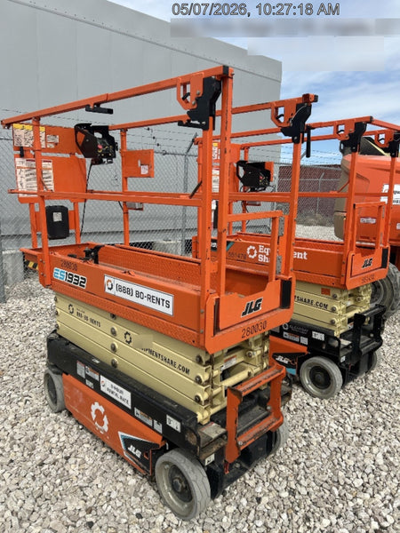 2022 JLG ES1932