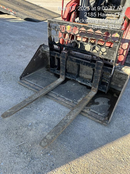 2024 VIRNIG 48" Pallet Forks - Virnig