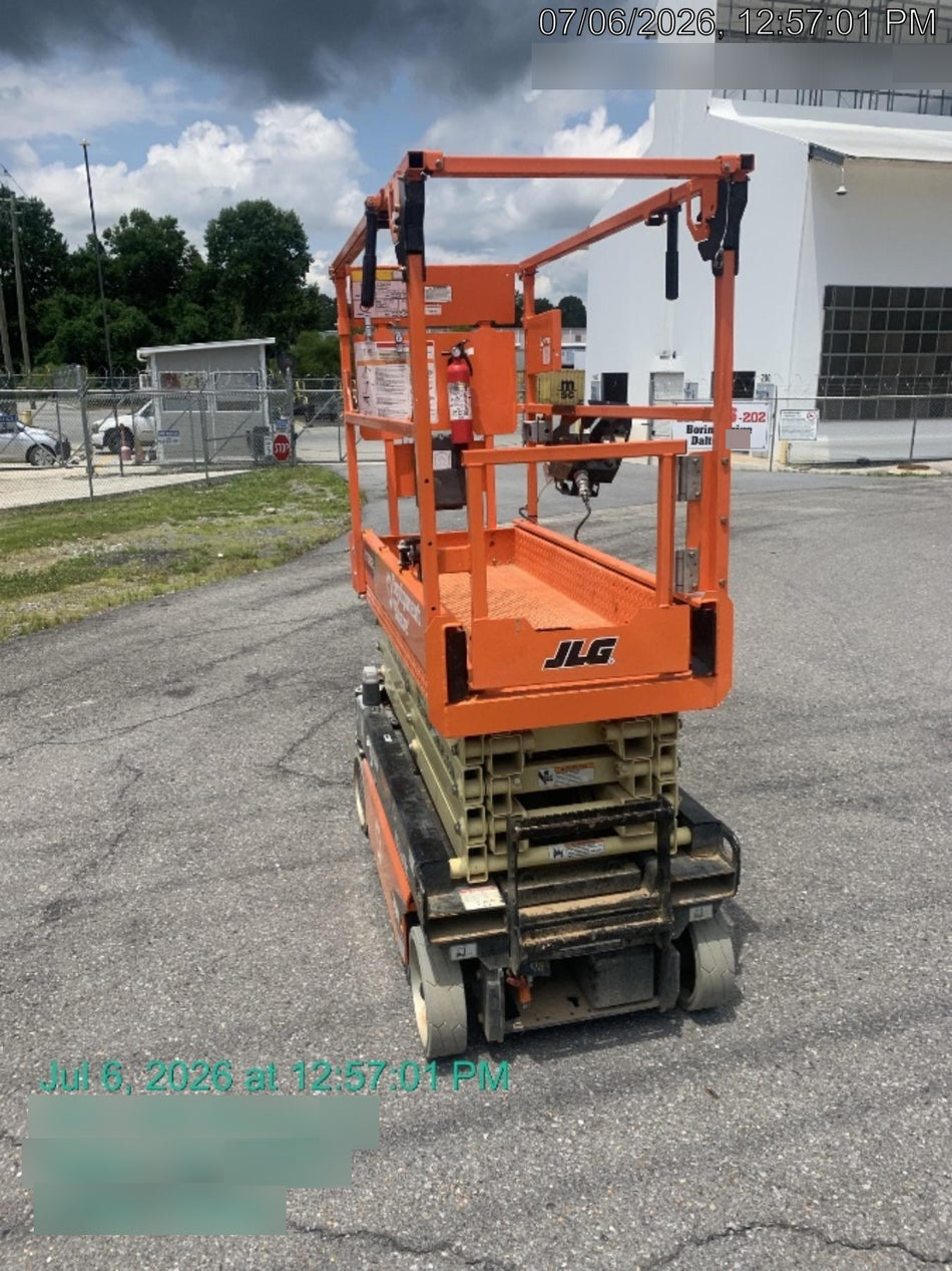2025 JLG ES1932