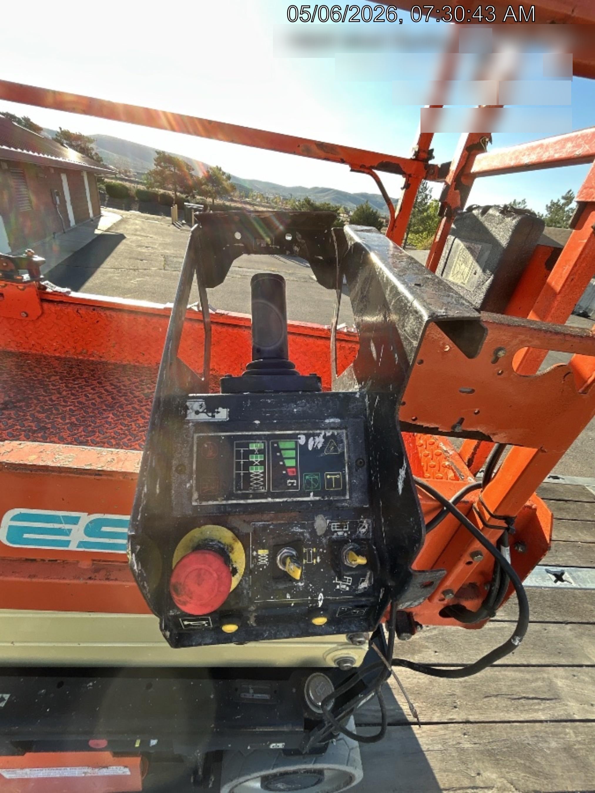 2022 JLG ES2632