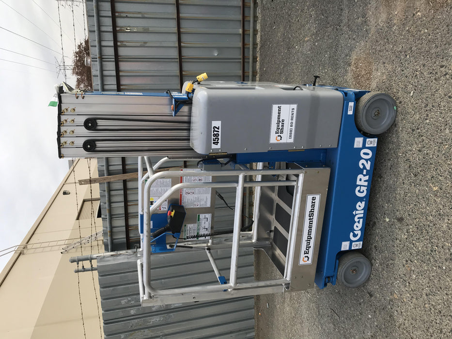 2019 GENIE GR-20