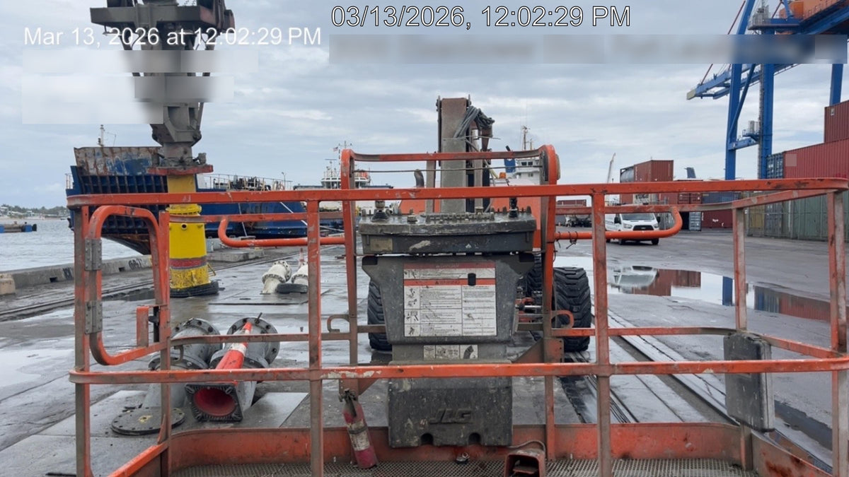 2020 JLG 800AJ