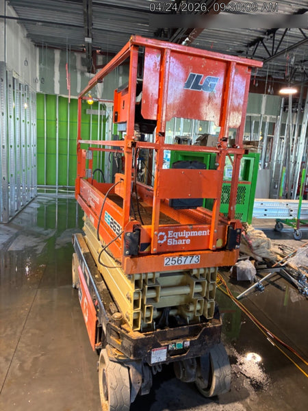 2022 JLG ES2632