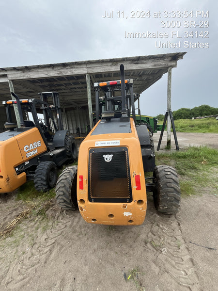 2023 CASE 588H