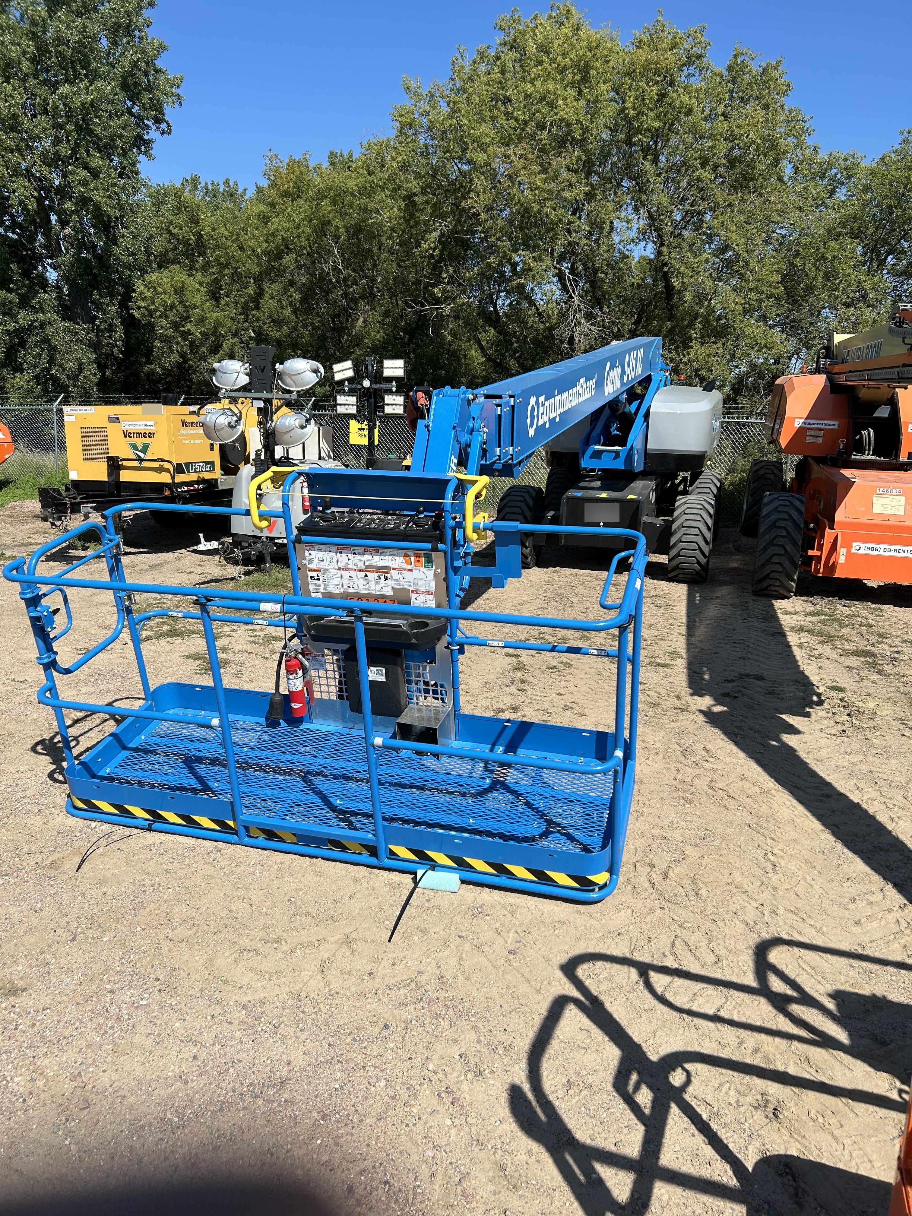 2025 GENIE S-85 XC