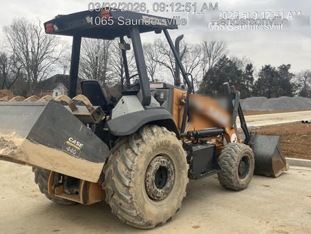 2019 Case 570N EP Canopy, 4WD, GP Front Bucket, Dual Tilt Cylinder, 84" Box Blade w/ Scarifier, Wheel Weights, Beacon
