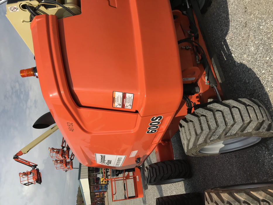 2019 JLG 600S 4WD