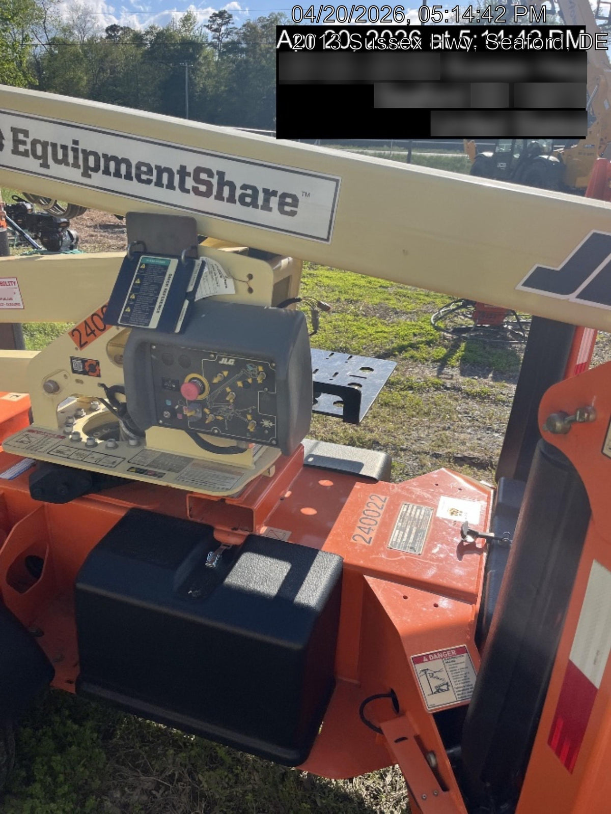2022 JLG T350