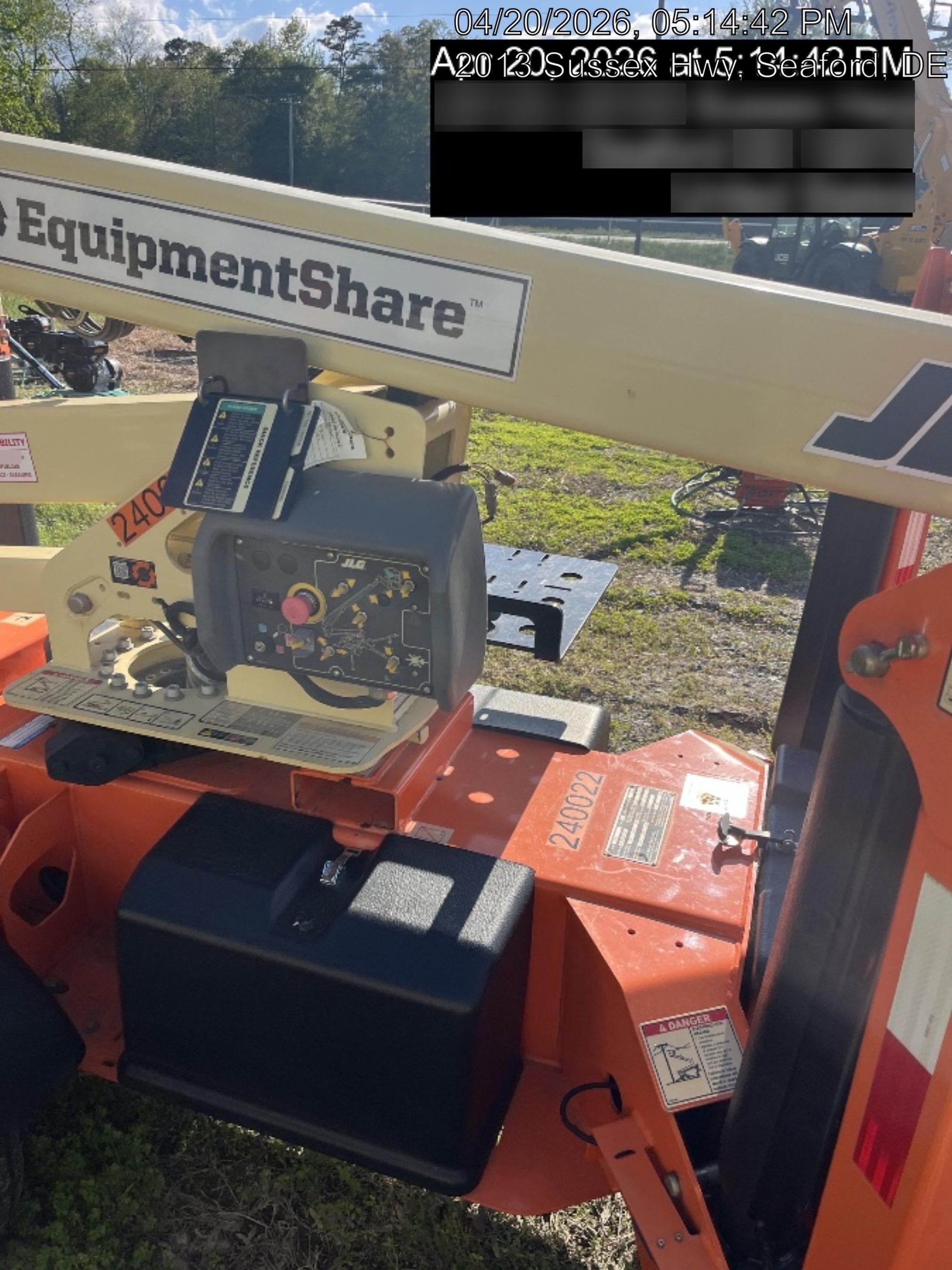 2022 JLG T350