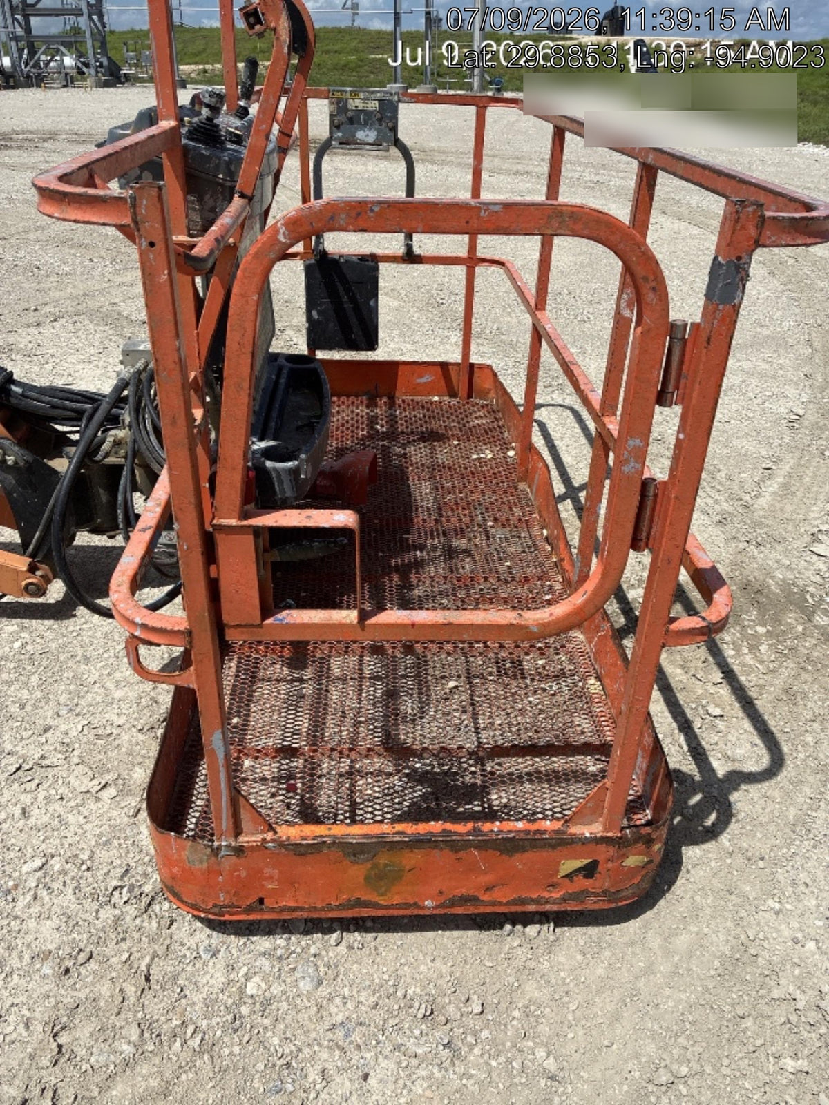 2023 JLG 660SJ
