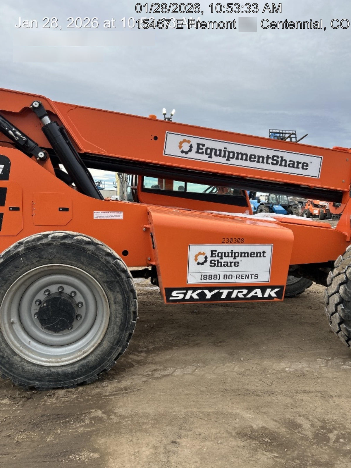 2022 SKYTRAK 8042