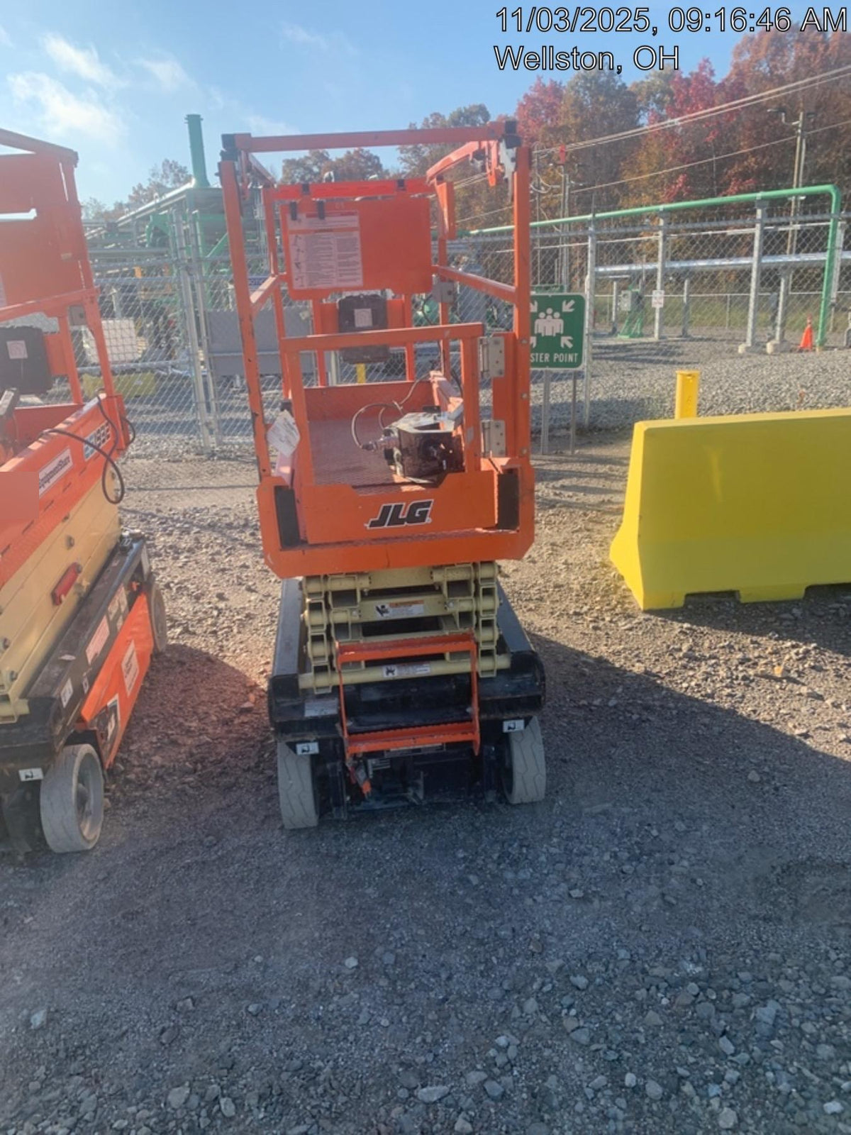 2022 JLG ES1932