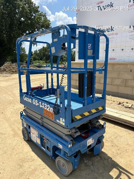 2023 GENIE GS-1432