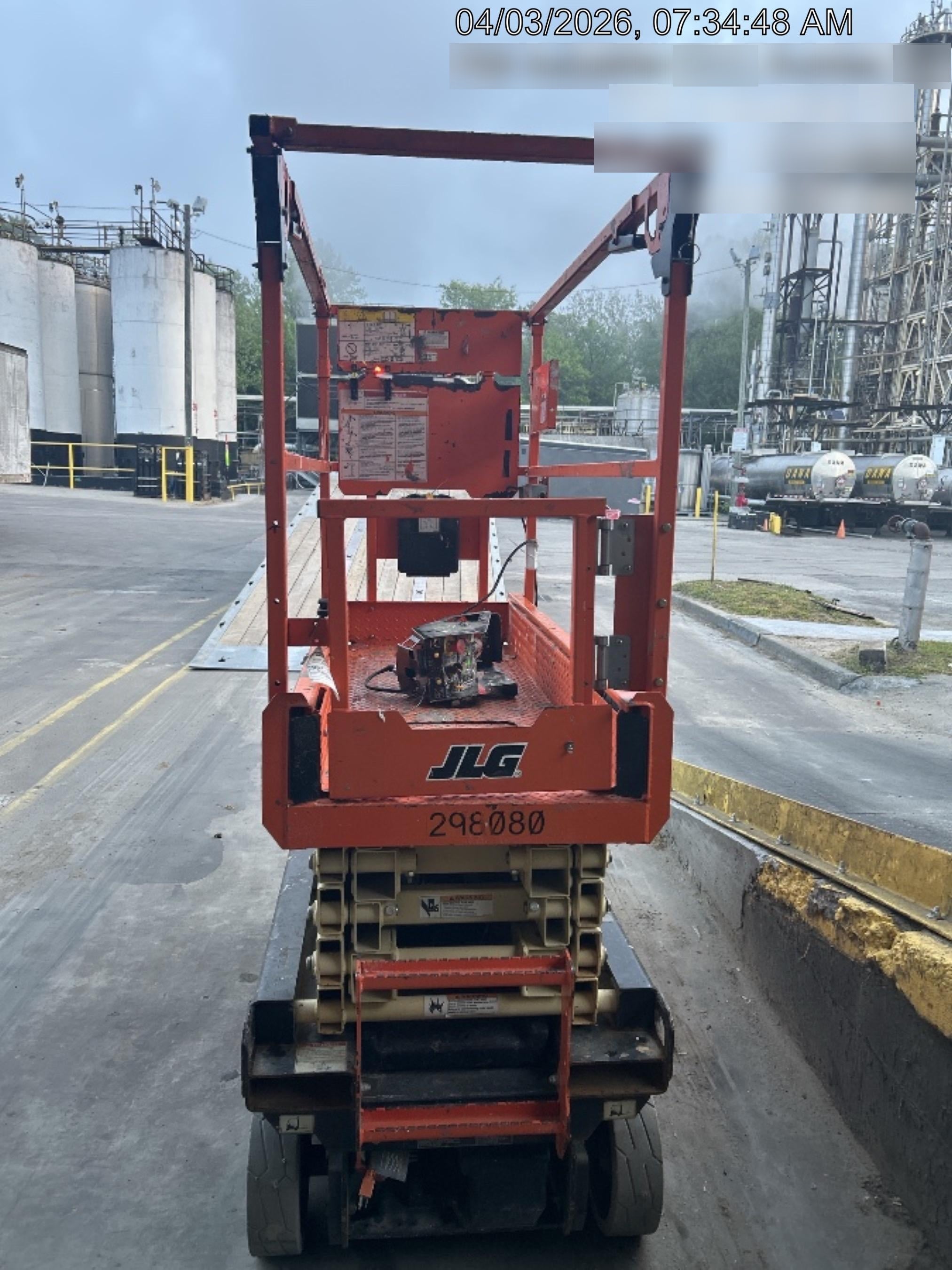 2023 JLG ES1932