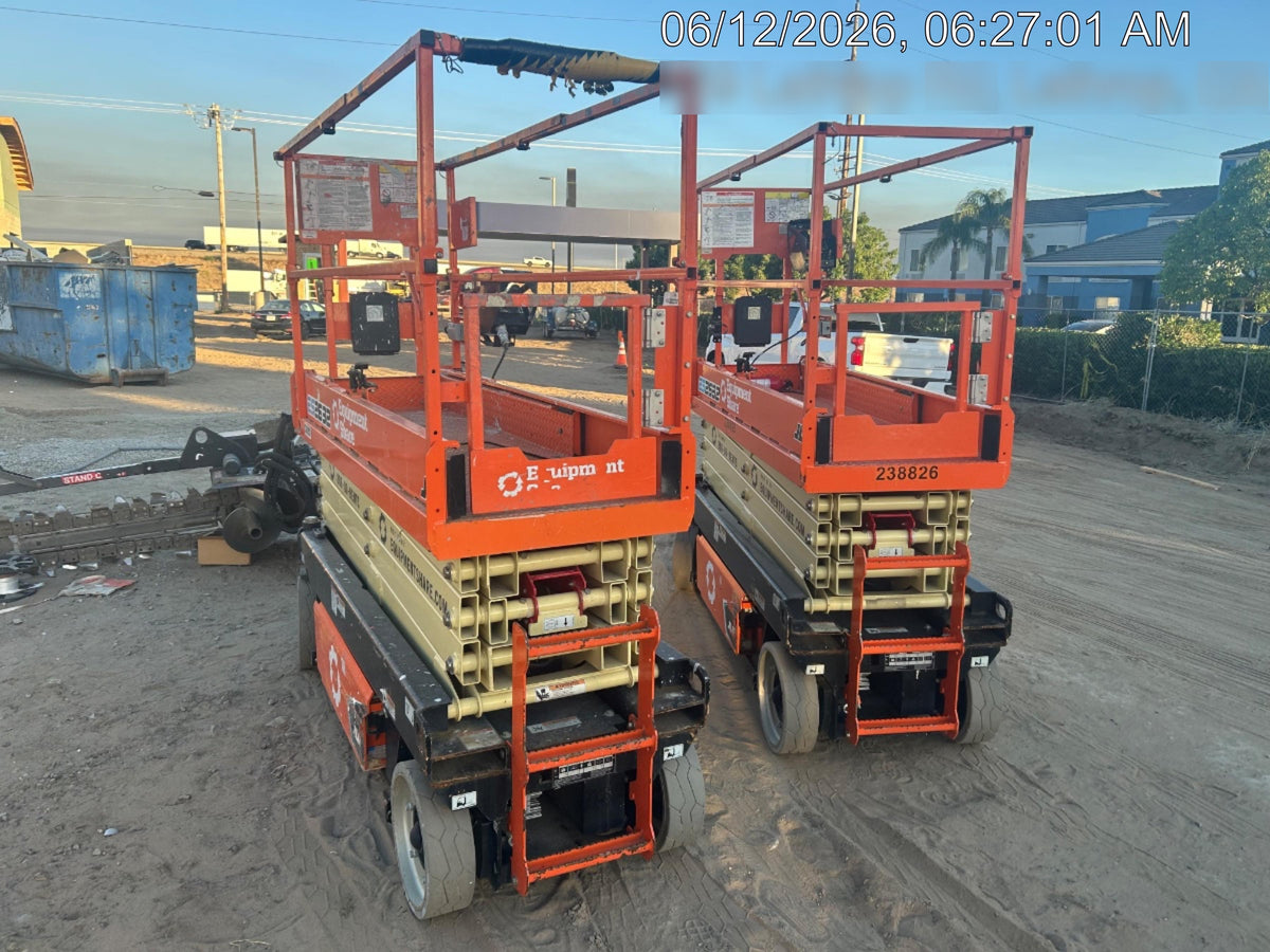 2022 JLG ES2632