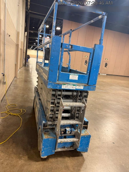 2018 Genie GS-3232 Genie GS3232 Lift w/Folding Rails and Swing Gate