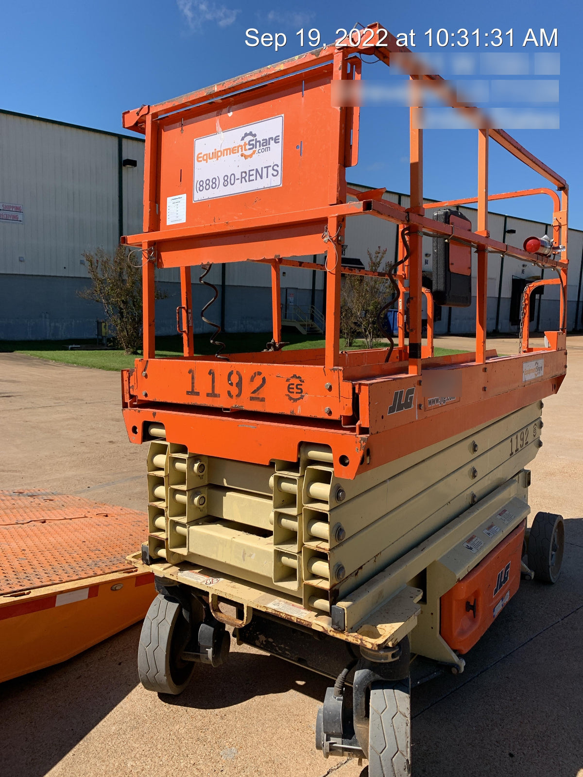 2016 JLG 3246ES