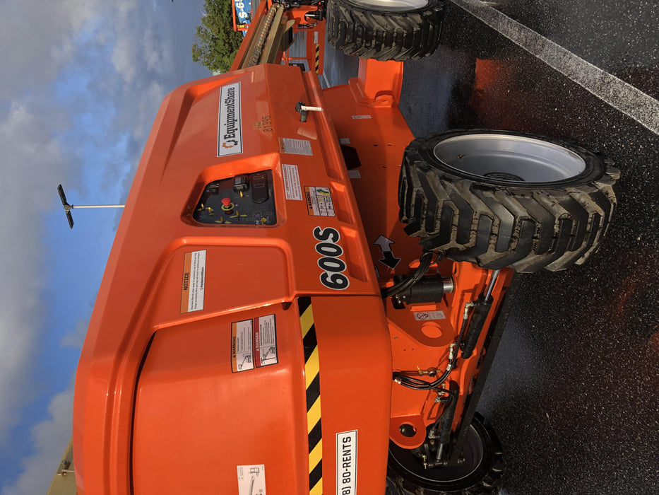 2020 JLG 600S