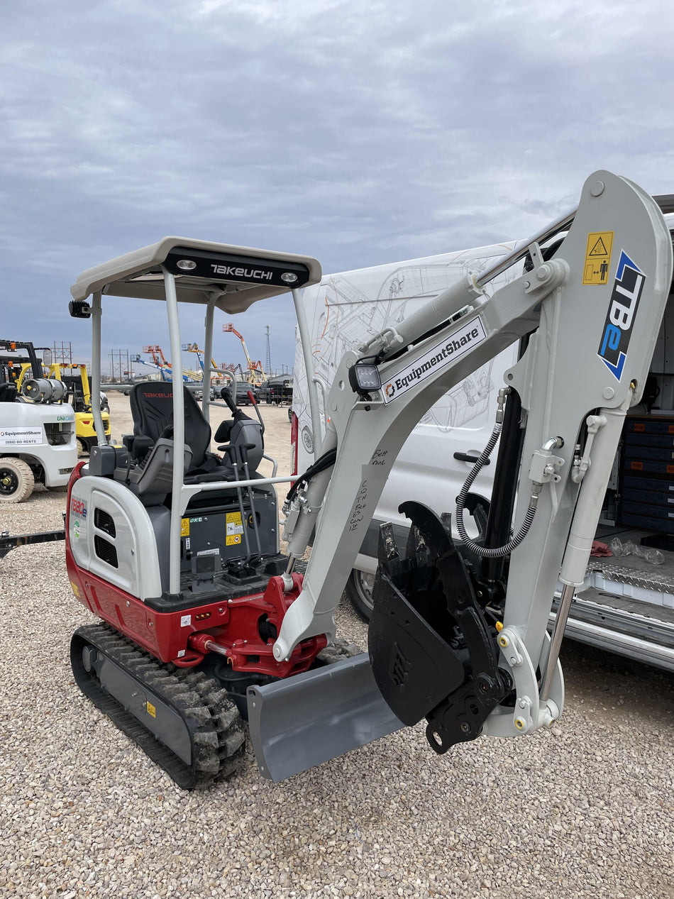 2023 TAKEUCHI TB20e