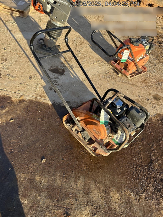 2022 Multiquip MVC88VTHW Plate Compactor, 20", w/Water Tank, Honda GX160