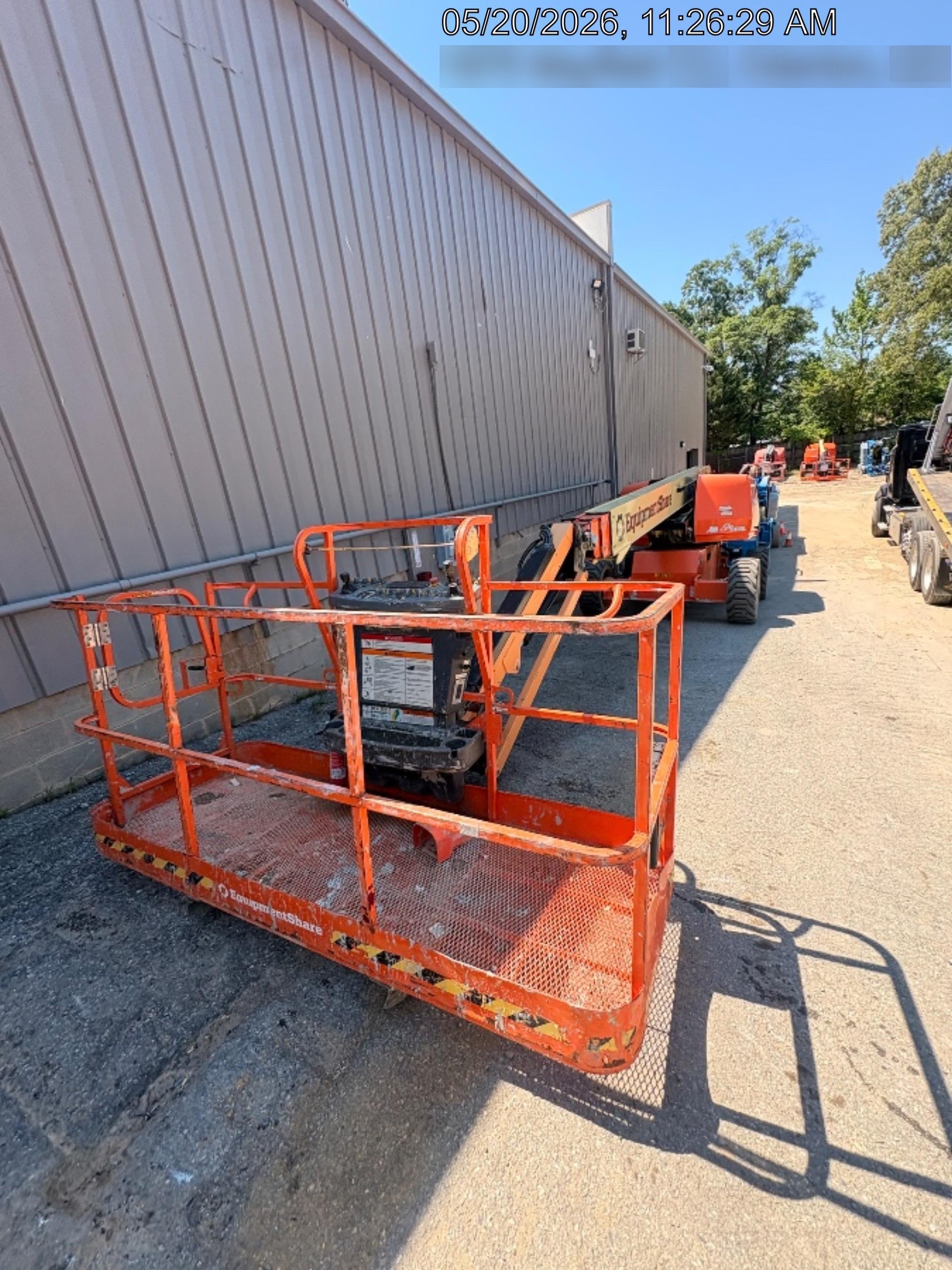 2023 JLG 660SJ