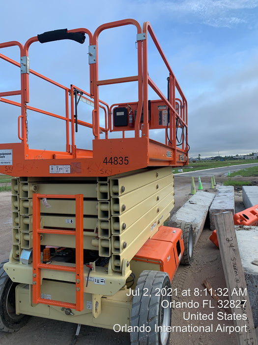 2019 JLG 4069LE